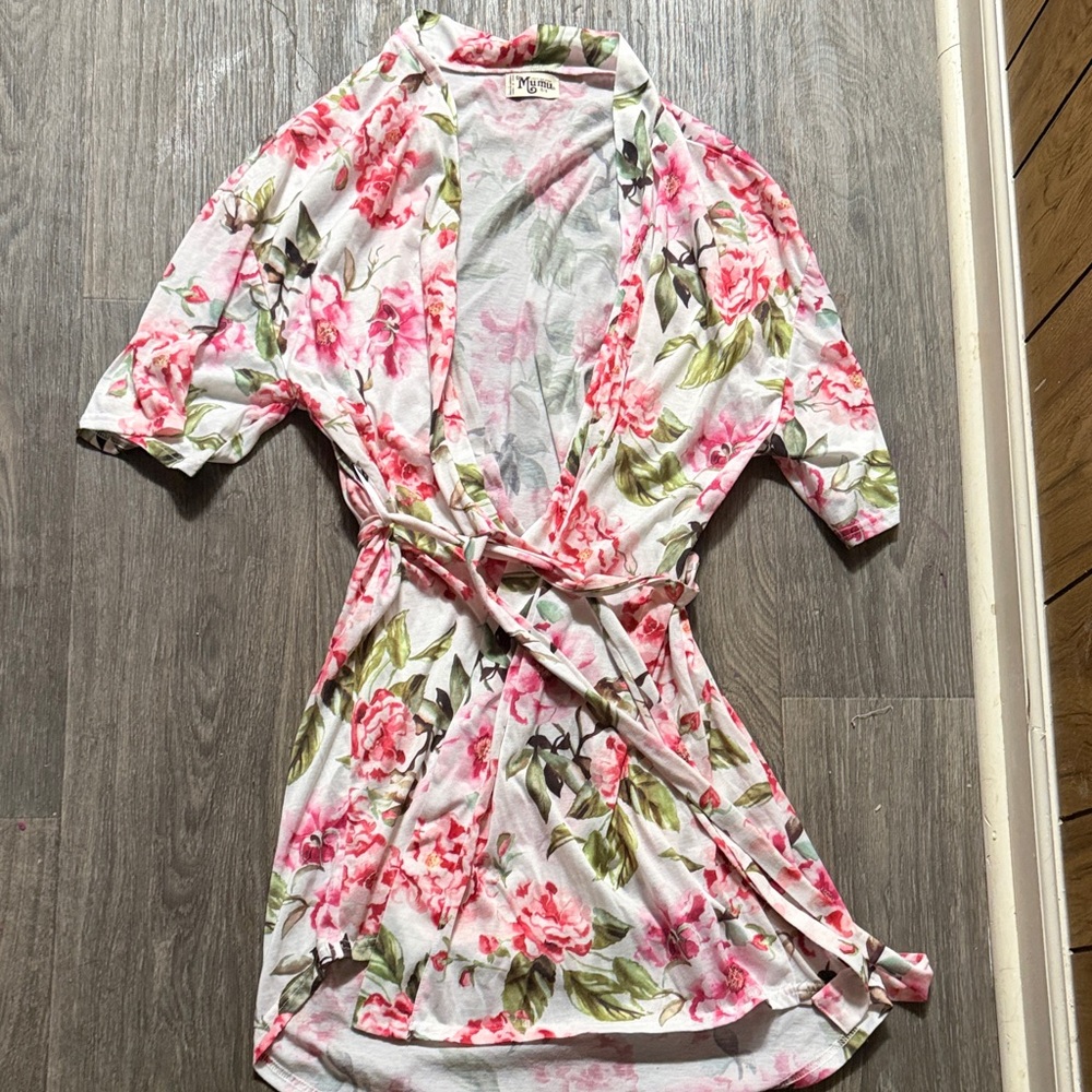 Show Me Your MuMu Pink and White Floral Robe - Picture 2 of 4